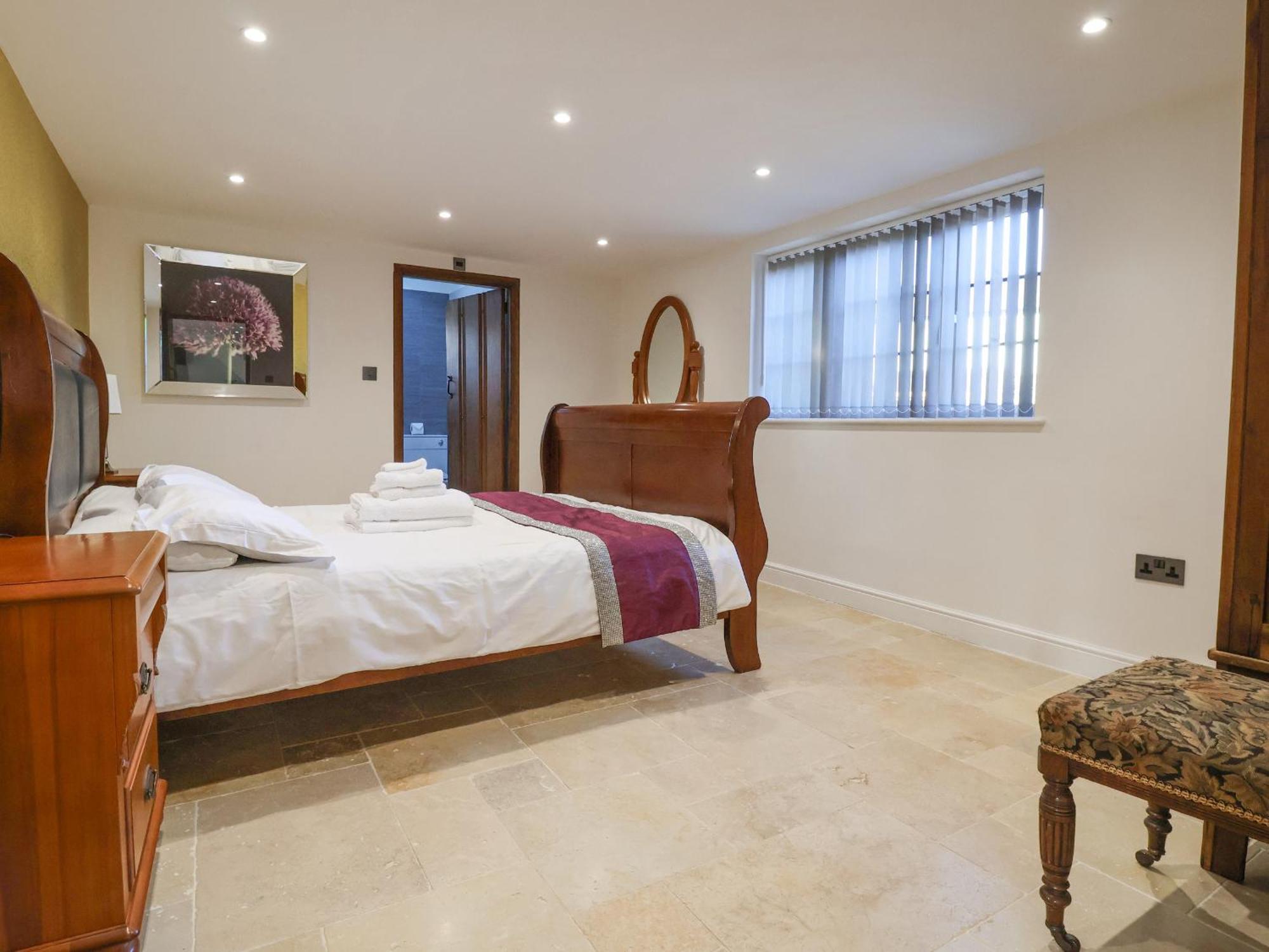The Shippon Villa Frodsham Exterior photo